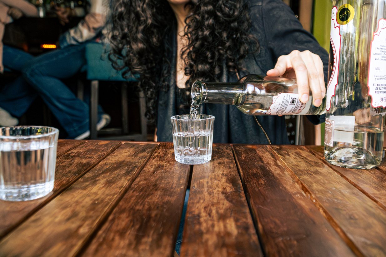 Cata secreta de mezcal: sabores de Oaxaca