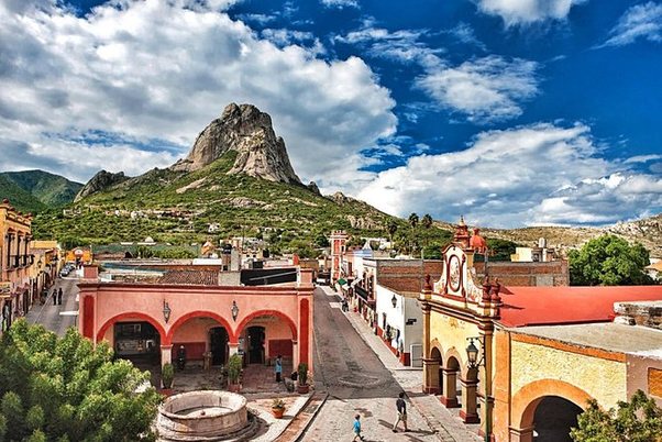Viñedos y pueblos coloniales del centro de México